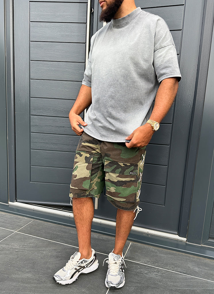 Vintage Lace Cargo Shorts - Camo