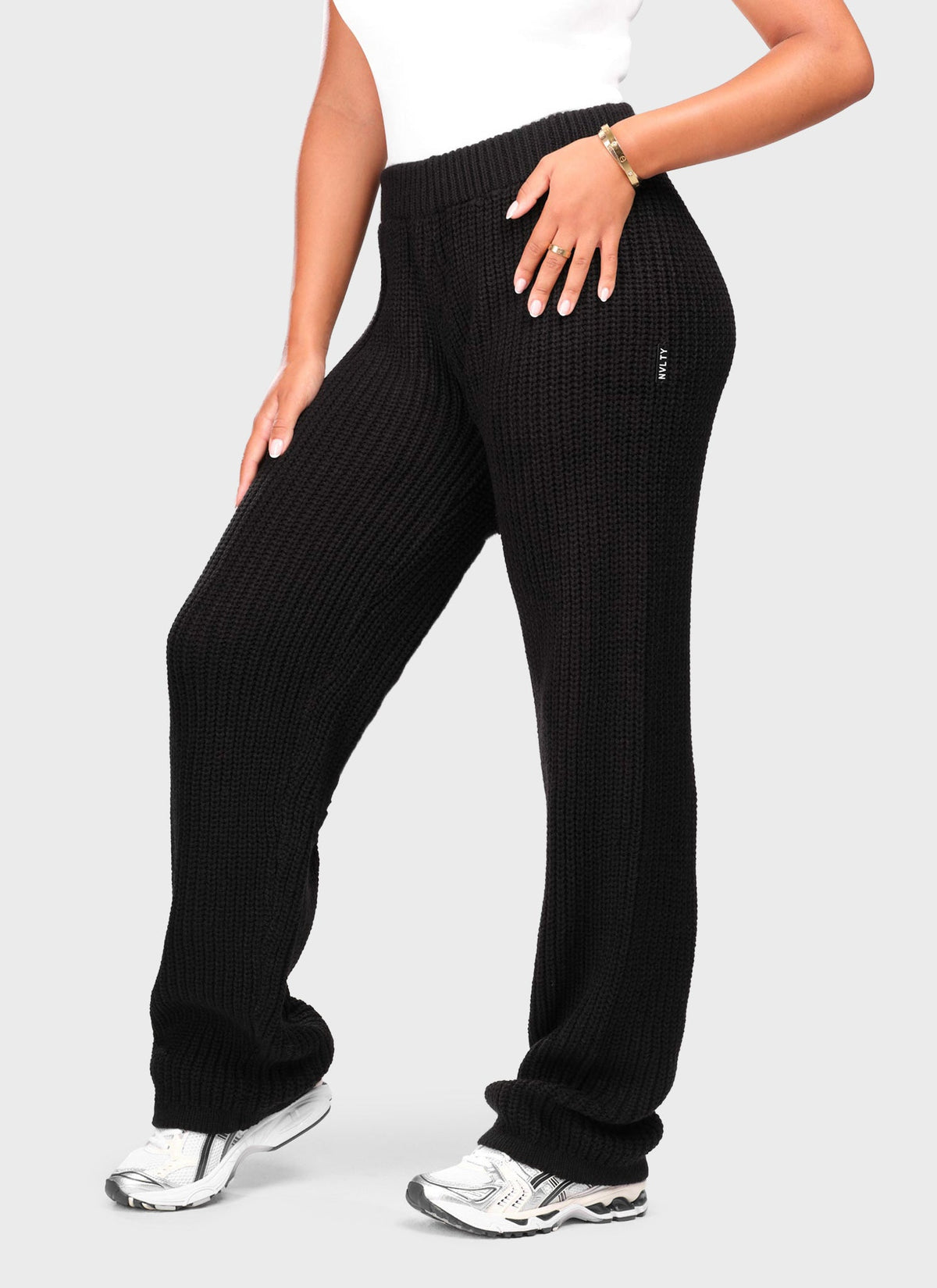 Heavyweight Knitted Joggers - Black