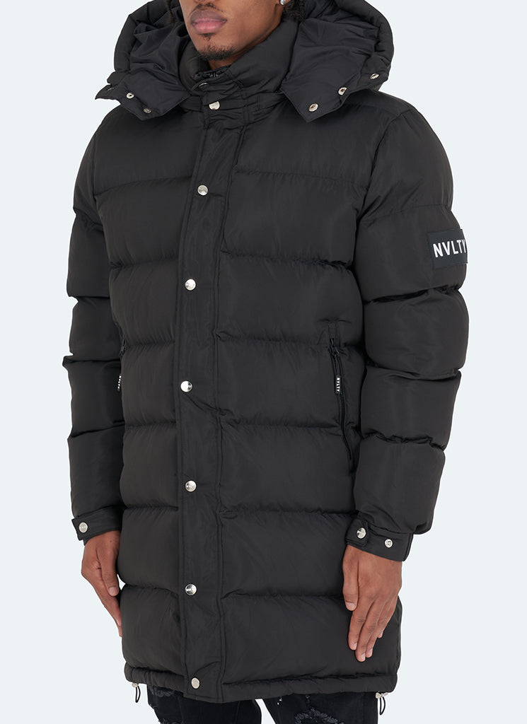 Lange Essential Pufferjacke – Schwarz