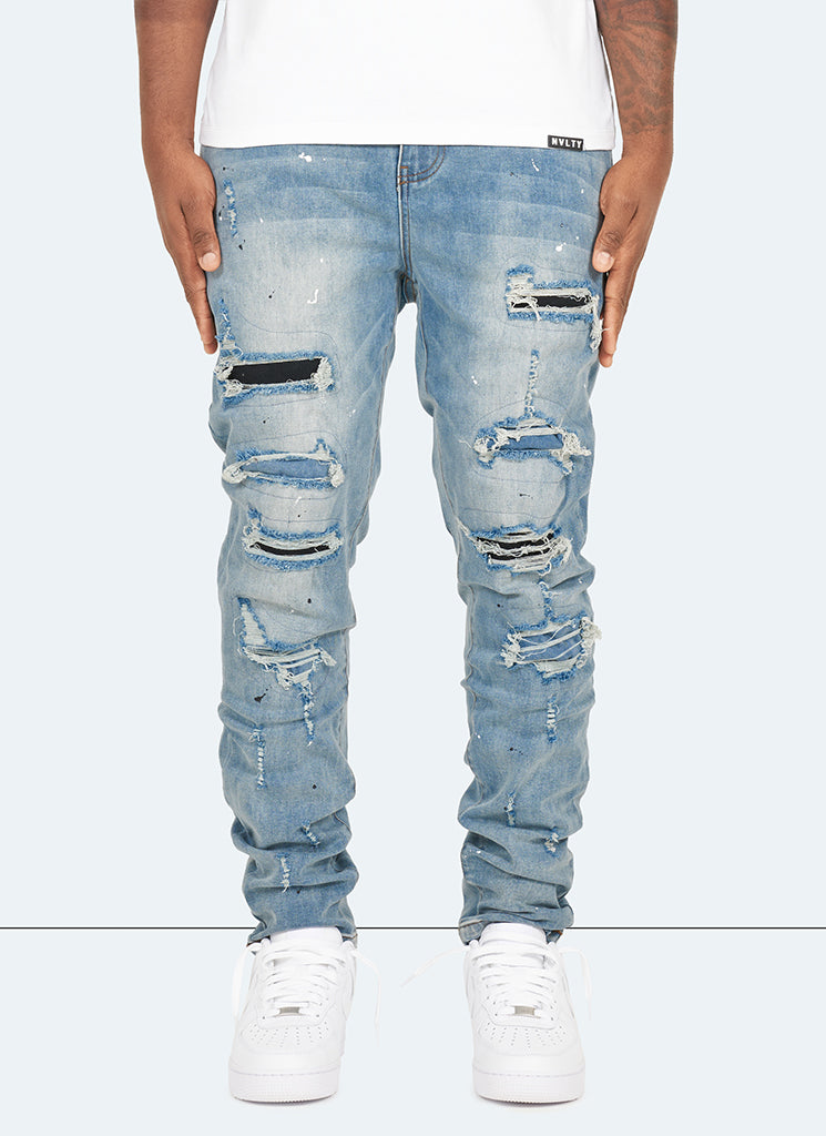 Reparierte Lackjeans – Hellblau