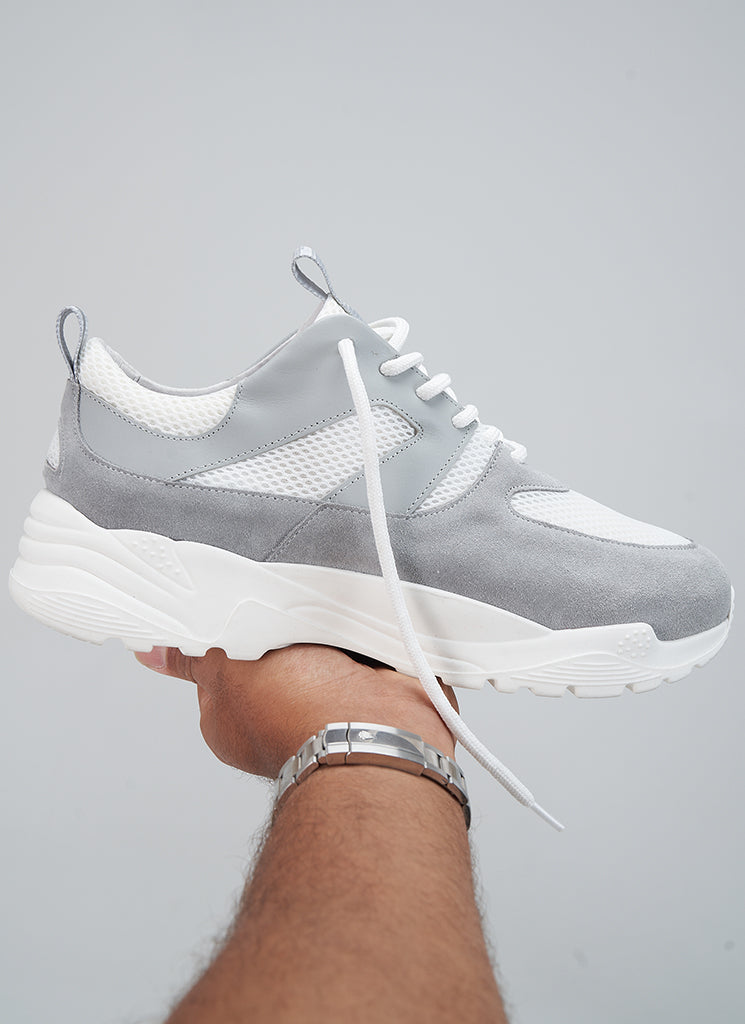 Base Runner - White/Grey